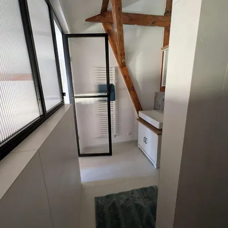 Charming With Easy Access To Berlin Apartment Teltow